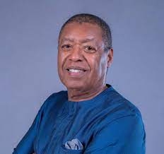 Photo of Ron Kenoly: I have started moves to become a Ghanaian