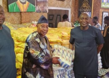Bawumia donates over 3,000 bags of rice to Muslims during Eid-ul-Fitr